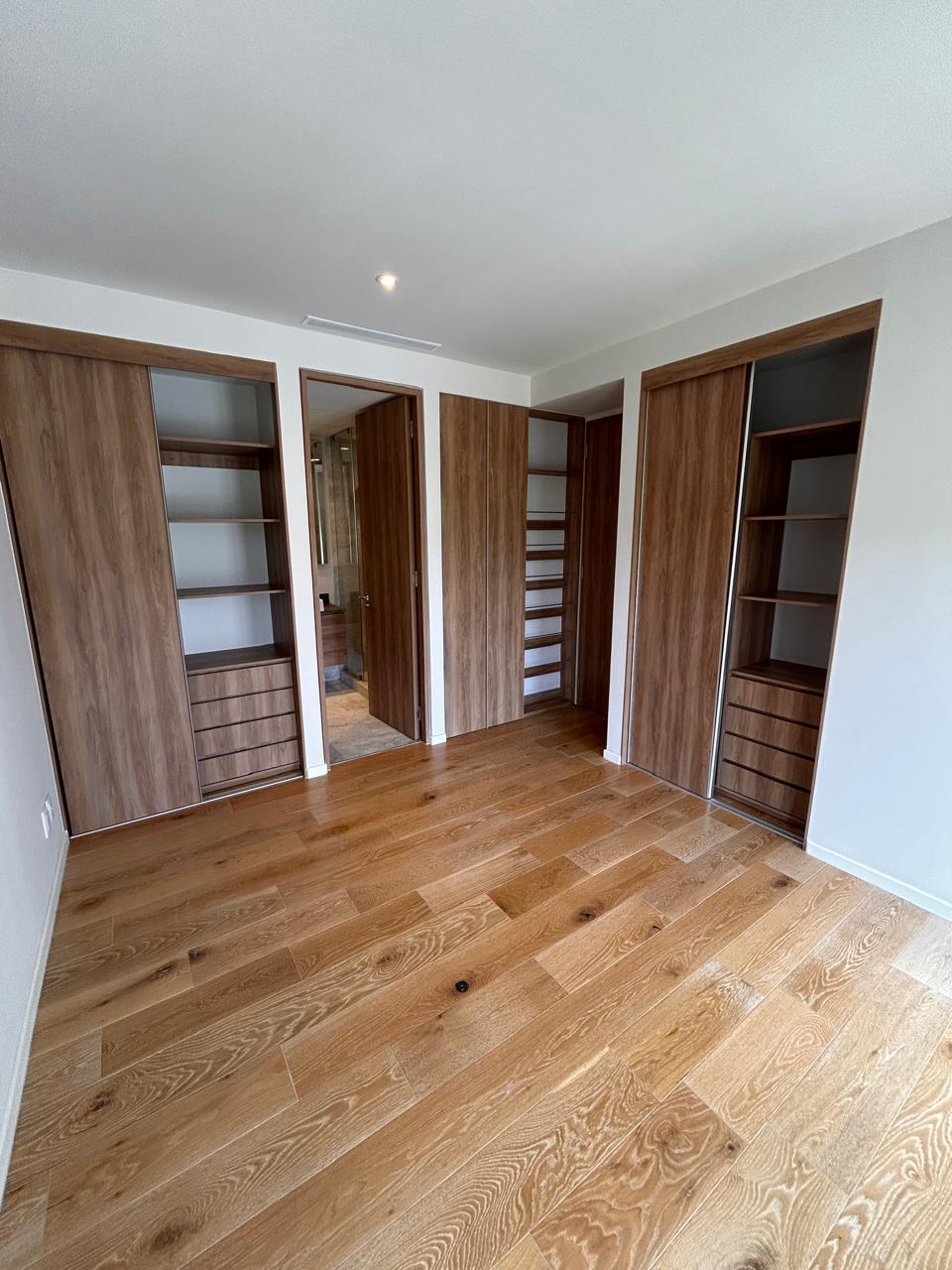 Departamento en Venta en Zona Valle Real Departamento en Venta en Zona Valle Real