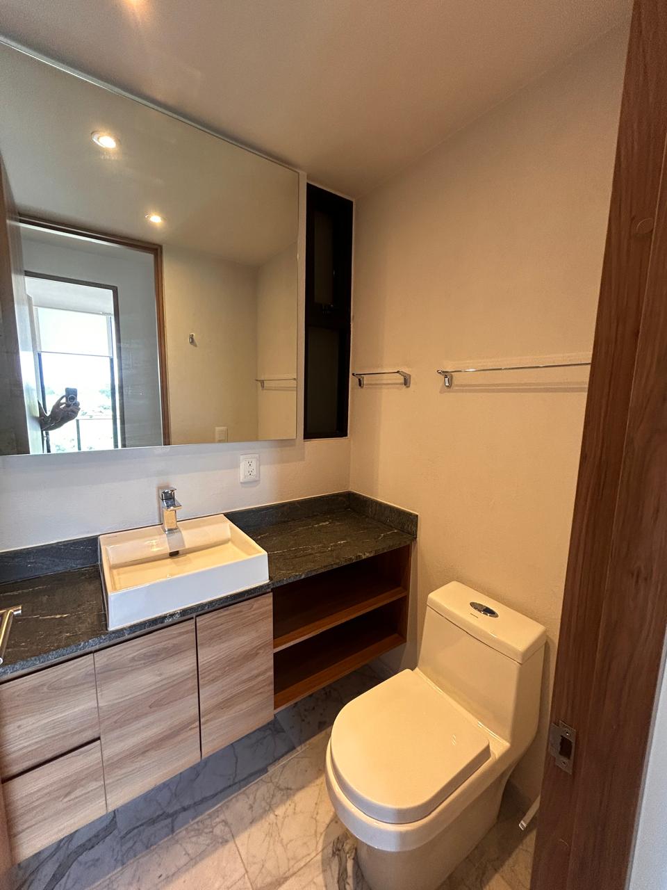 Departamento en Venta en Zona Valle Real Departamento en Venta en Zona Valle Real