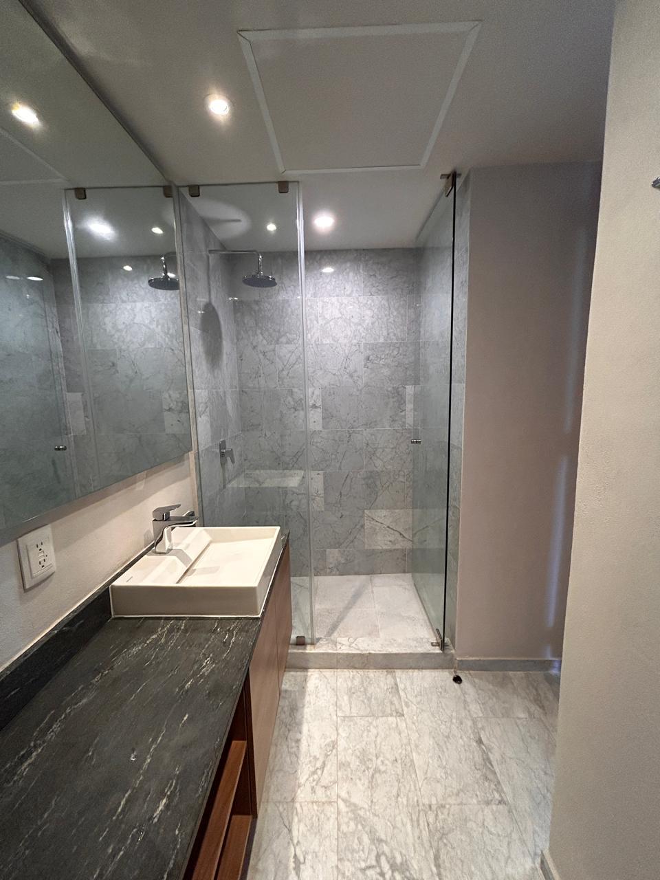 Departamento en Venta en Zona Valle Real Departamento en Venta en Zona Valle Real