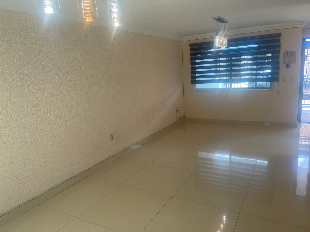 Sala principal Sala de casa en venta en Rinconada San Isidro